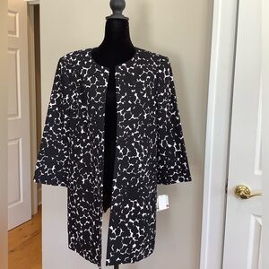 Kasper Women’s Black and White Blazer Jacket. Size 14. NWT